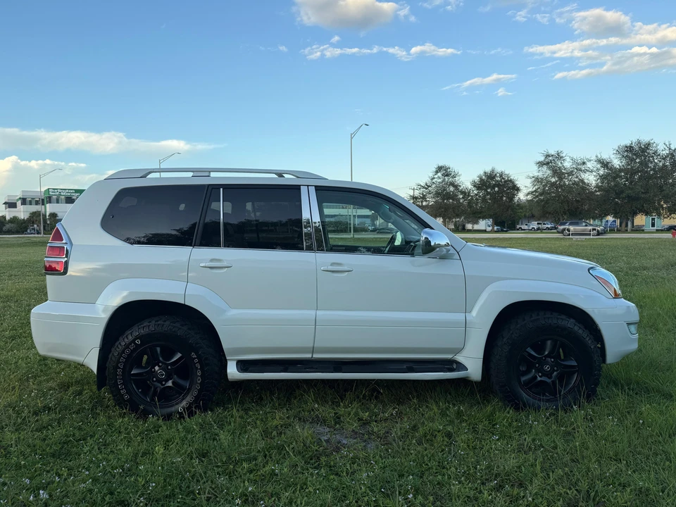 2007 Lexus GX 1st Gen - Image 20 of 31