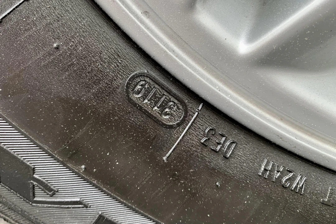 2007 Lexus GX 2nd Gen - Image 24 of 31