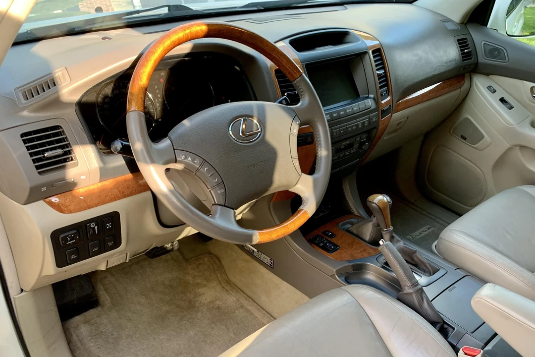 2007 Lexus GX 2nd Gen - Image 25 of 31