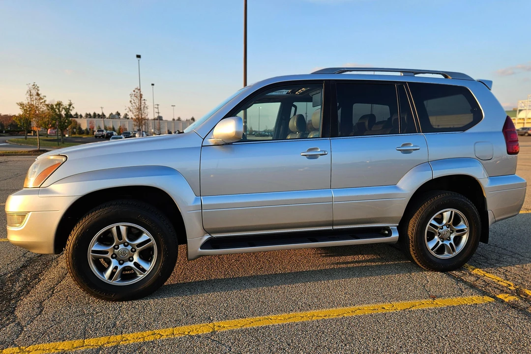 2007 Lexus GX 1st Gen - Image 15 of 31