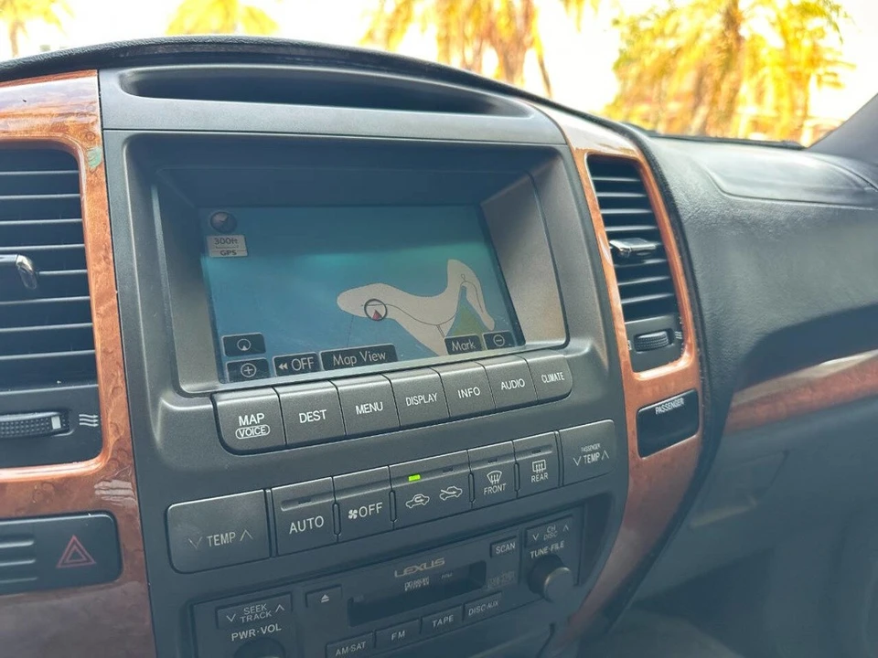 2007 Lexus GX 1st Gen - Image 19 of 21