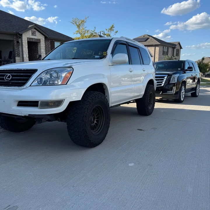 2007 Lexus GX 1st Gen - Image 2 of 5