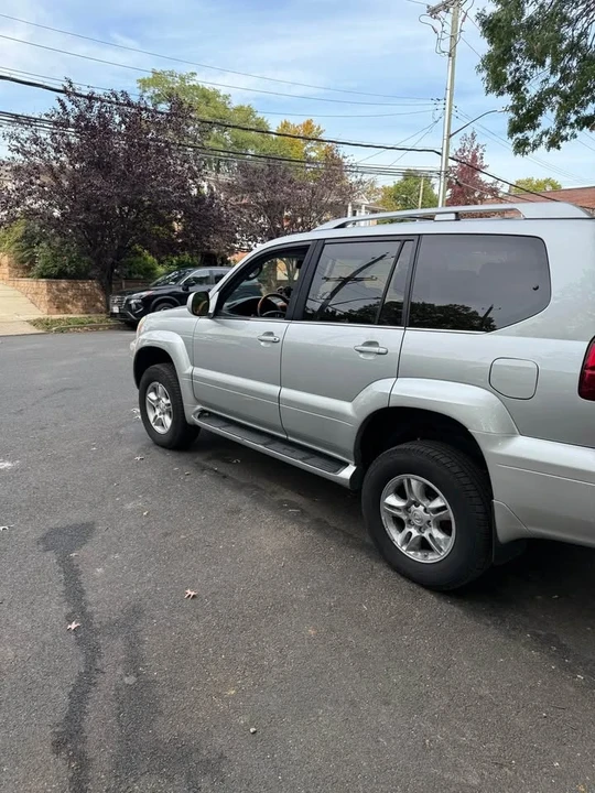2007 Lexus GX 1st Gen - Image 7 of 14