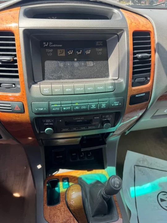 2007 Lexus GX 1st Gen - Image 7 of 13