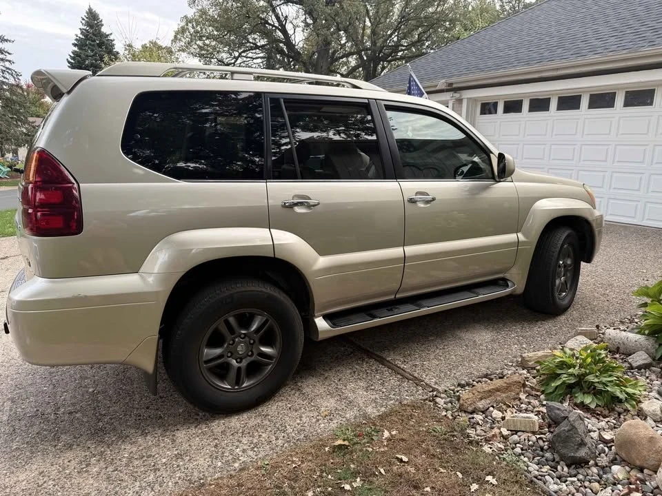 2007 Lexus GX 1st Gen - Image 2 of 5