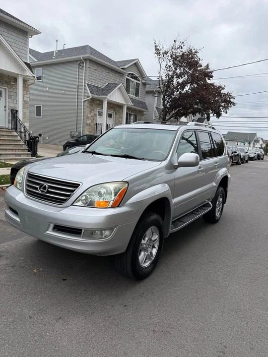 2007 Lexus GX 2nd Gen - Image 2 of 11