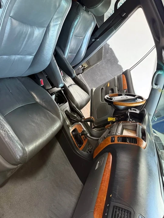 2007 Lexus GX 1st Gen - Image 6 of 7