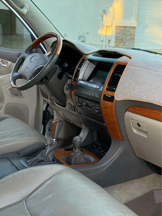 2007 Lexus GX 1st Gen - Image 5 of 15