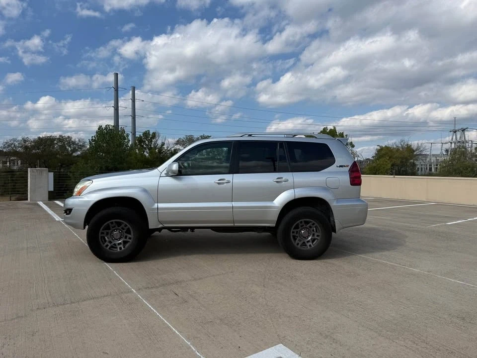 2007 Lexus GX 1st Gen - Image 3 of 19
