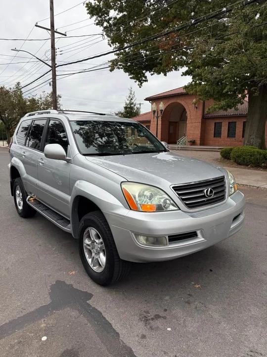 2007 Lexus GX 1st Gen - Image 2 of 9
