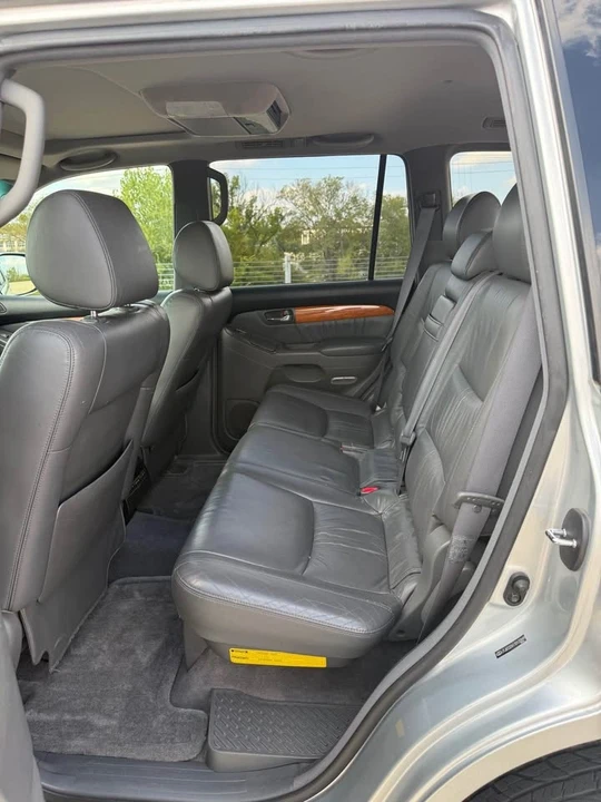 2007 Lexus GX 1st Gen - Image 7 of 19