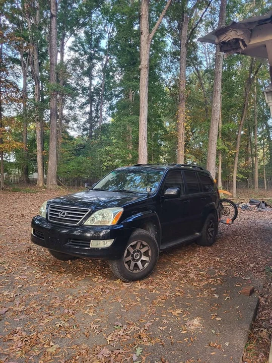 2007 Lexus GX 1st Gen - Image 2 of 3