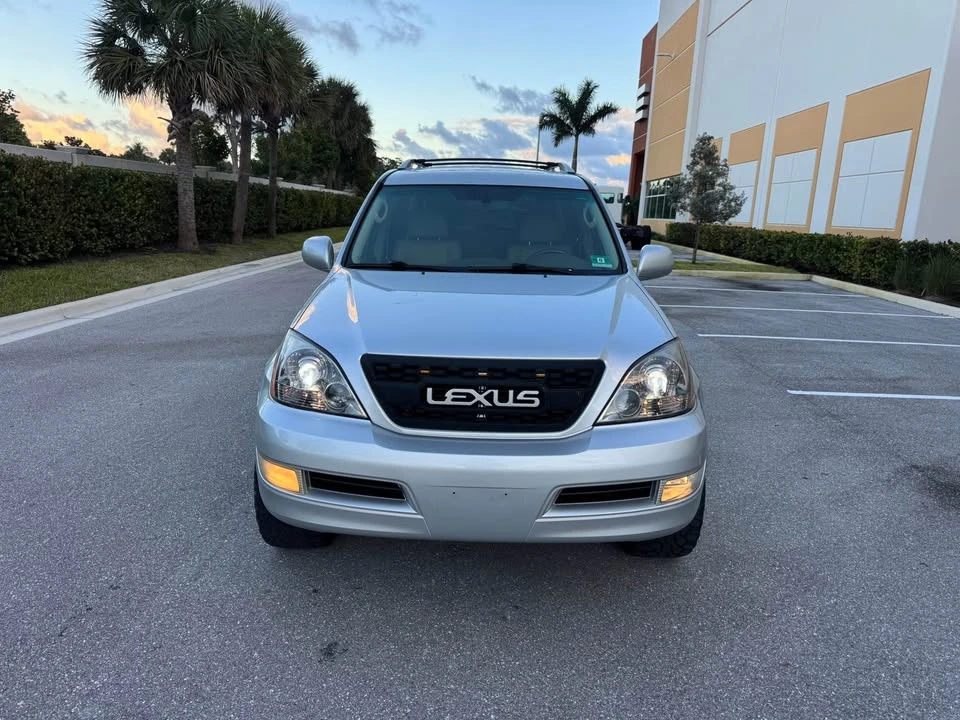 2007 Lexus GX 1st Gen - Image 2 of 11