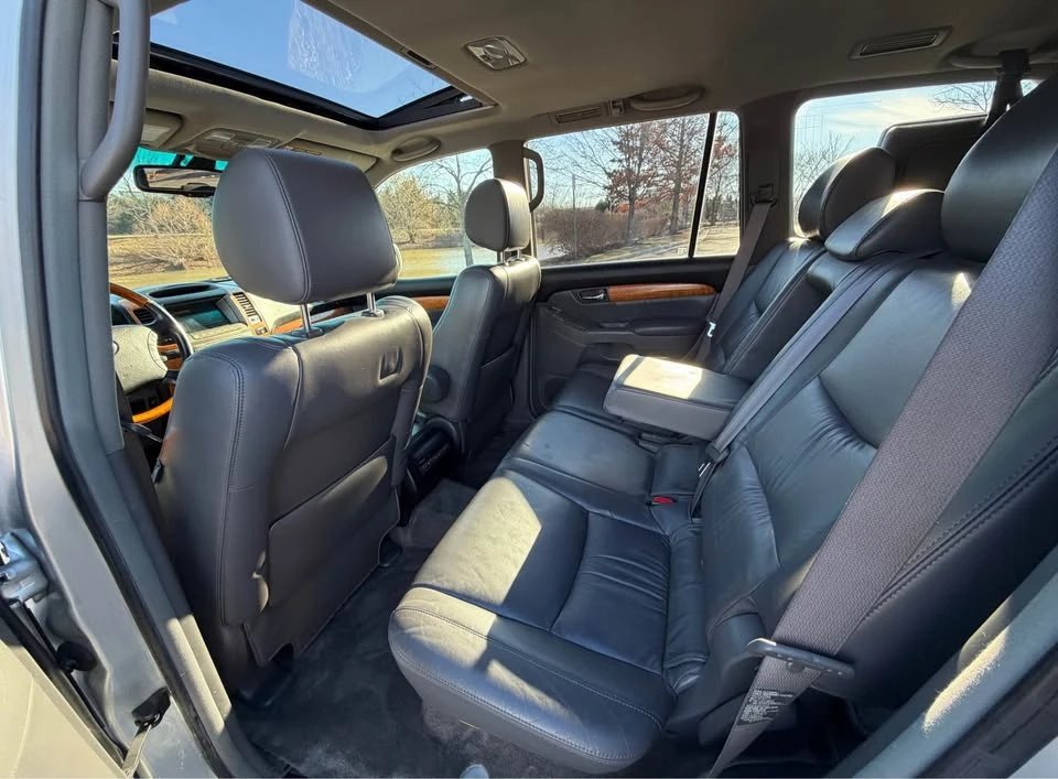 2007 Lexus GX 1st Gen - Image 13 of 20