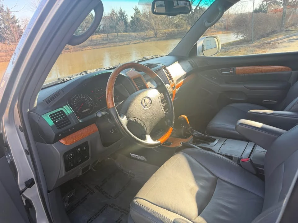 2007 Lexus GX 1st Gen - Image 9 of 20