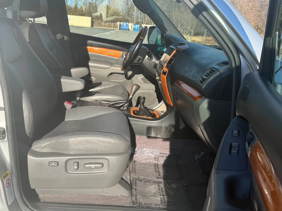 2007 Lexus GX 1st Gen - Image 11 of 20