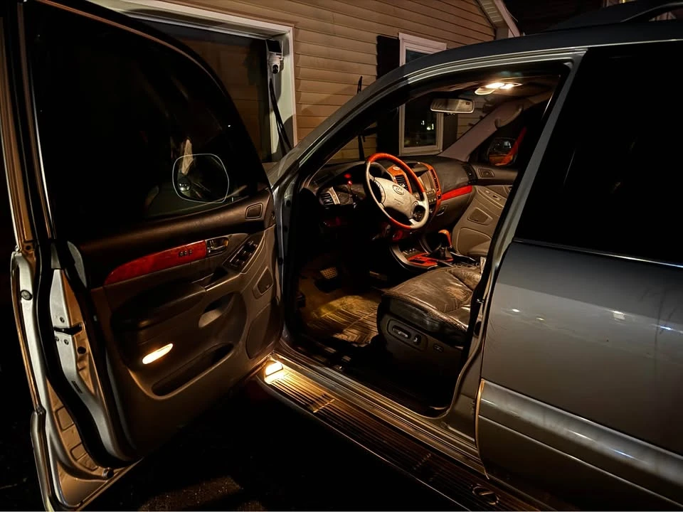 2007 Lexus GX 1st Gen - Image 7 of 17
