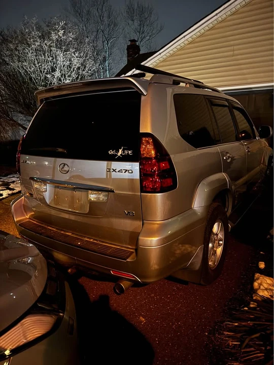 2007 Lexus GX 1st Gen - Image 3 of 17