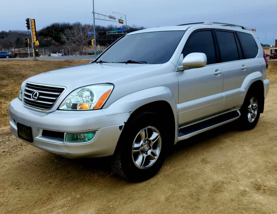 2007 Lexus GX 1st Gen - Image 4 of 18