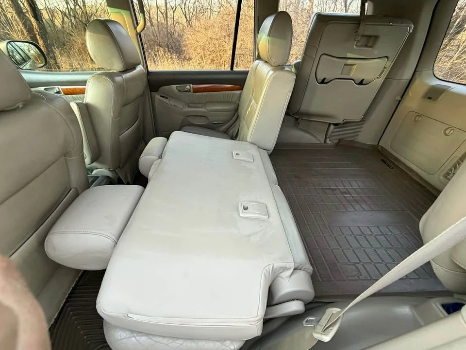 2007 Lexus GX 1st Gen - Image 13 of 18