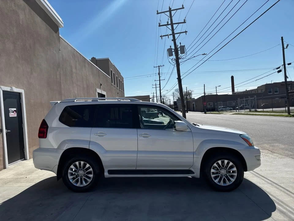 2007 Lexus GX 1st Gen - Image 7 of 19