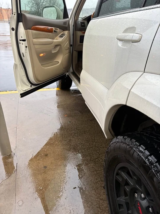 2007 Lexus GX 1st Gen - Image 4 of 7