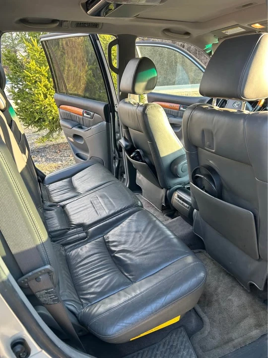 2007 Lexus GX 1st Gen - Image 7 of 19
