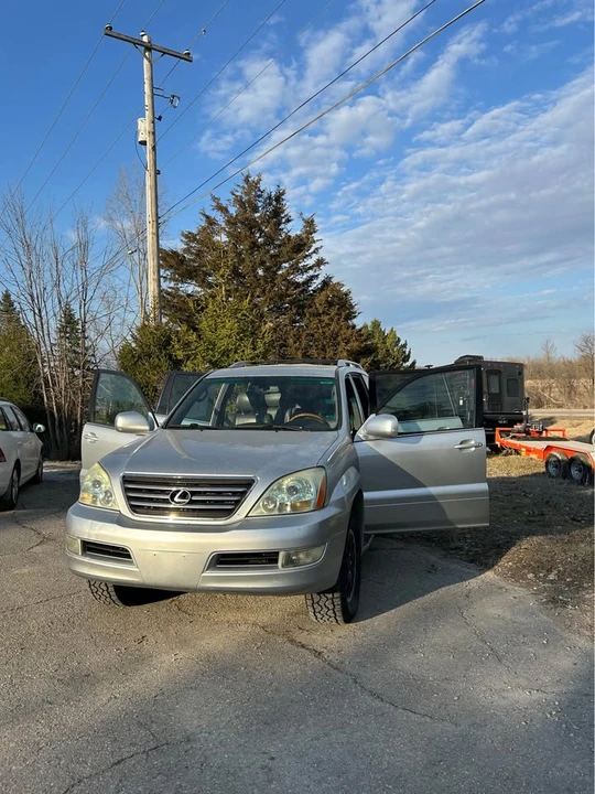 2007 Lexus GX 1st Gen - Image 17 of 19