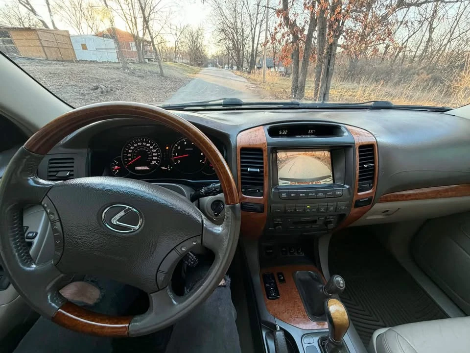 2007 Lexus GX 1st Gen - Image 9 of 20