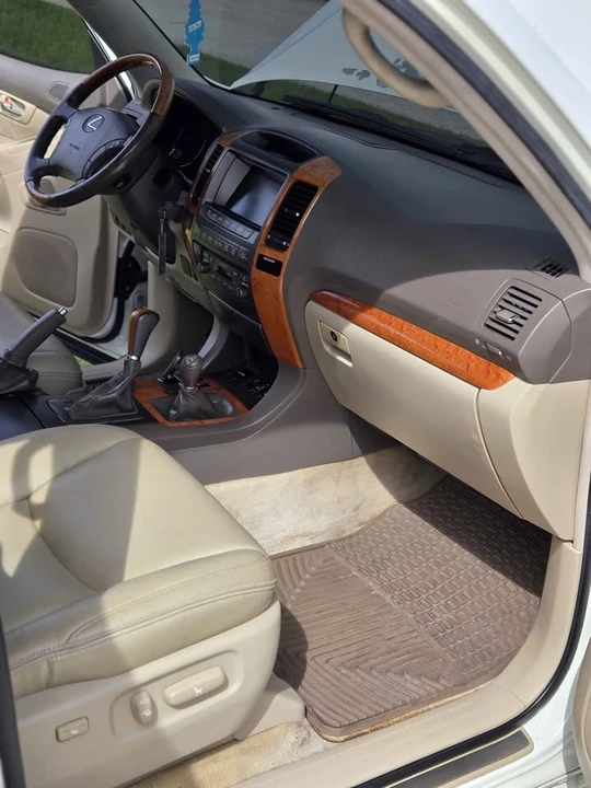 2007 Lexus GX 1st Gen - Image 19 of 20