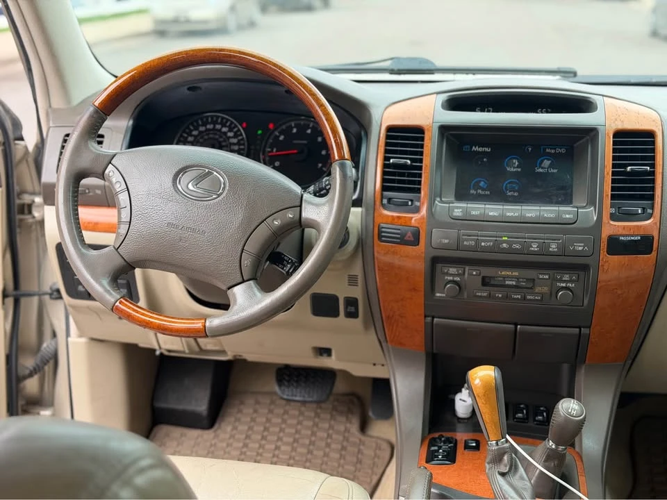 2007 Lexus GX 1st Gen - Image 13 of 16