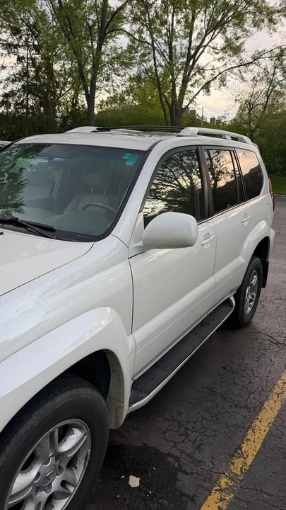 2007 Lexus GX 1st Gen - Image 8 of 9