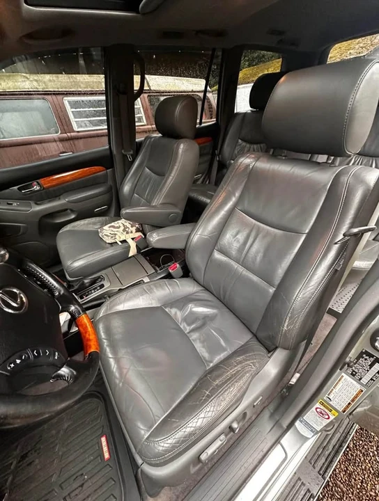2007 Lexus GX 1st Gen - Image 8 of 9