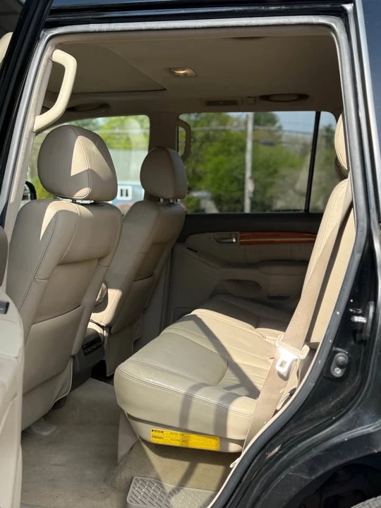 2007 Lexus GX 1st Gen - Image 10 of 20