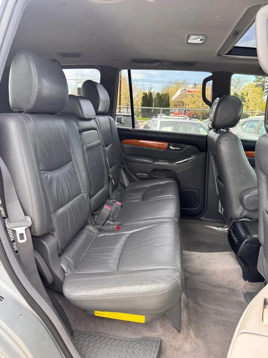 2007 Lexus GX 1st Gen - Image 15 of 16