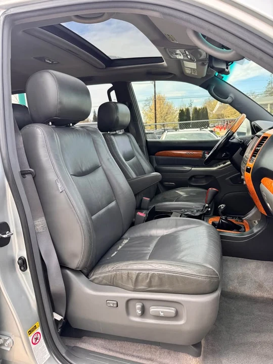 2007 Lexus GX 1st Gen - Image 16 of 16
