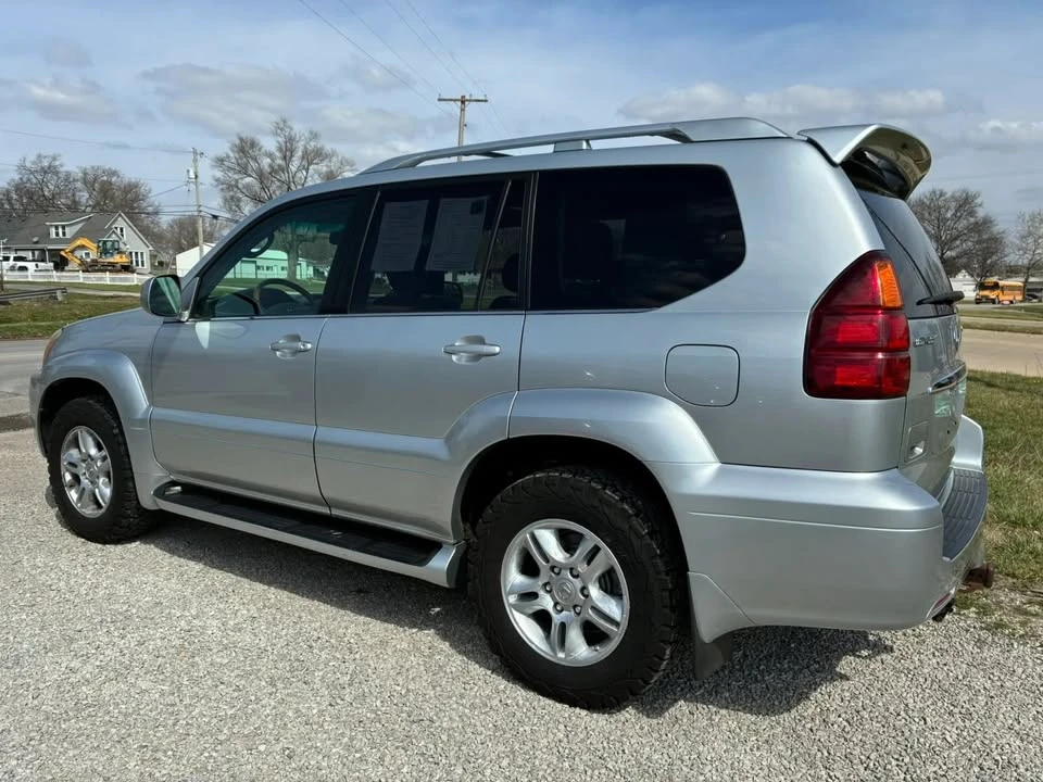 2007 Lexus GX 1st Gen - Image 4 of 15