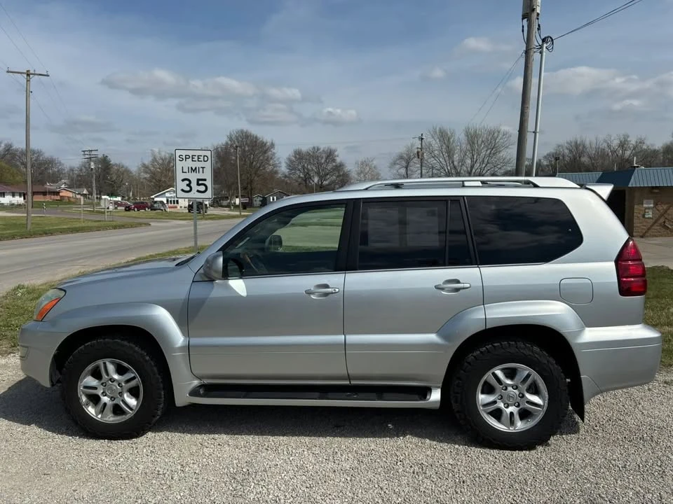 2007 Lexus GX 1st Gen - Image 3 of 15