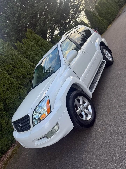 2007 Lexus GX 1st Gen - Image 3 of 9