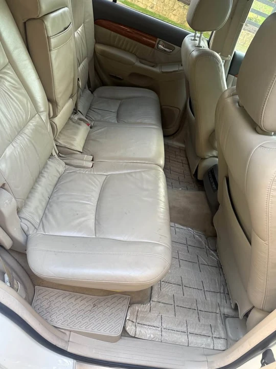 2007 Lexus GX 1st Gen - Image 8 of 9