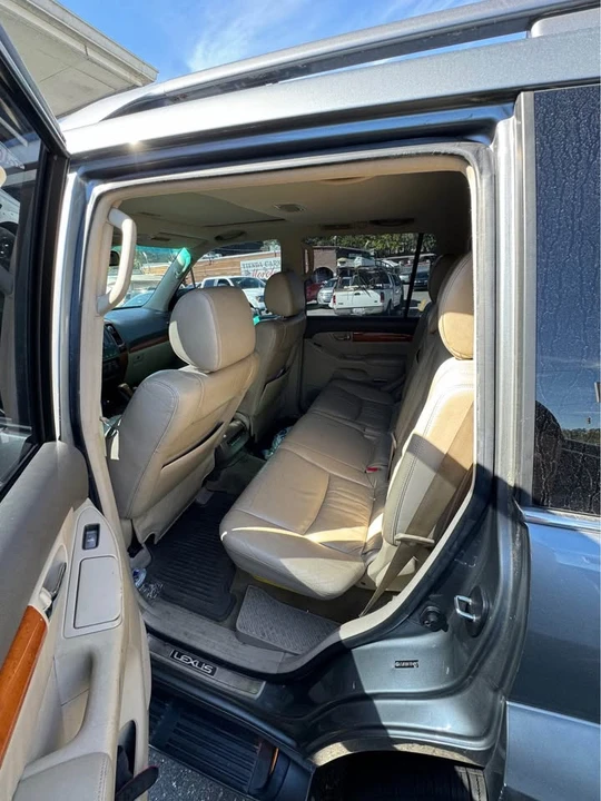 2007 Lexus GX 1st Gen - Image 6 of 10