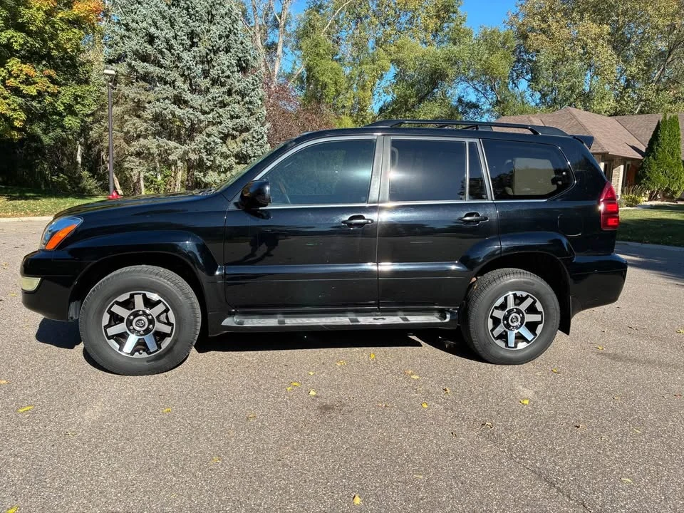 2007 Lexus GX 1st Gen - Image 2 of 10