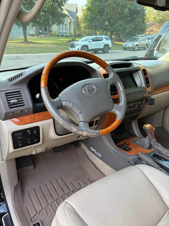 2007 Lexus GX 1st Gen - Image 9 of 10