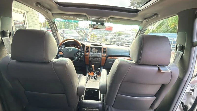 2007 Lexus GX 1st Gen - Image 8 of 12