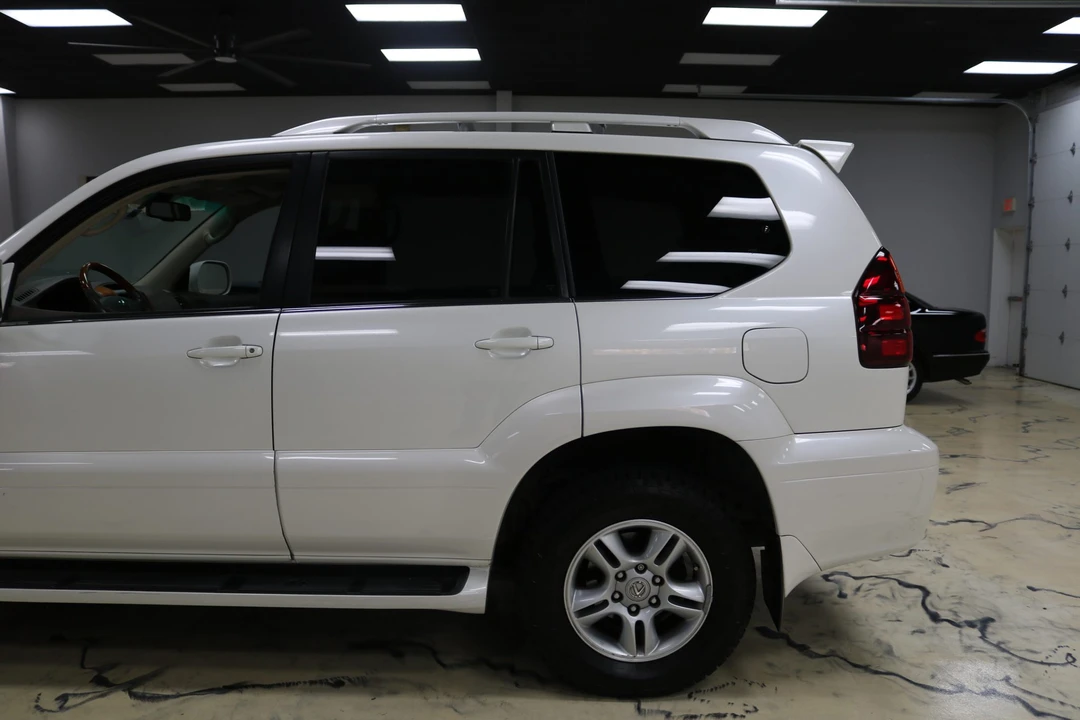 2007 Lexus GX 1st Gen - Image 27 of 31