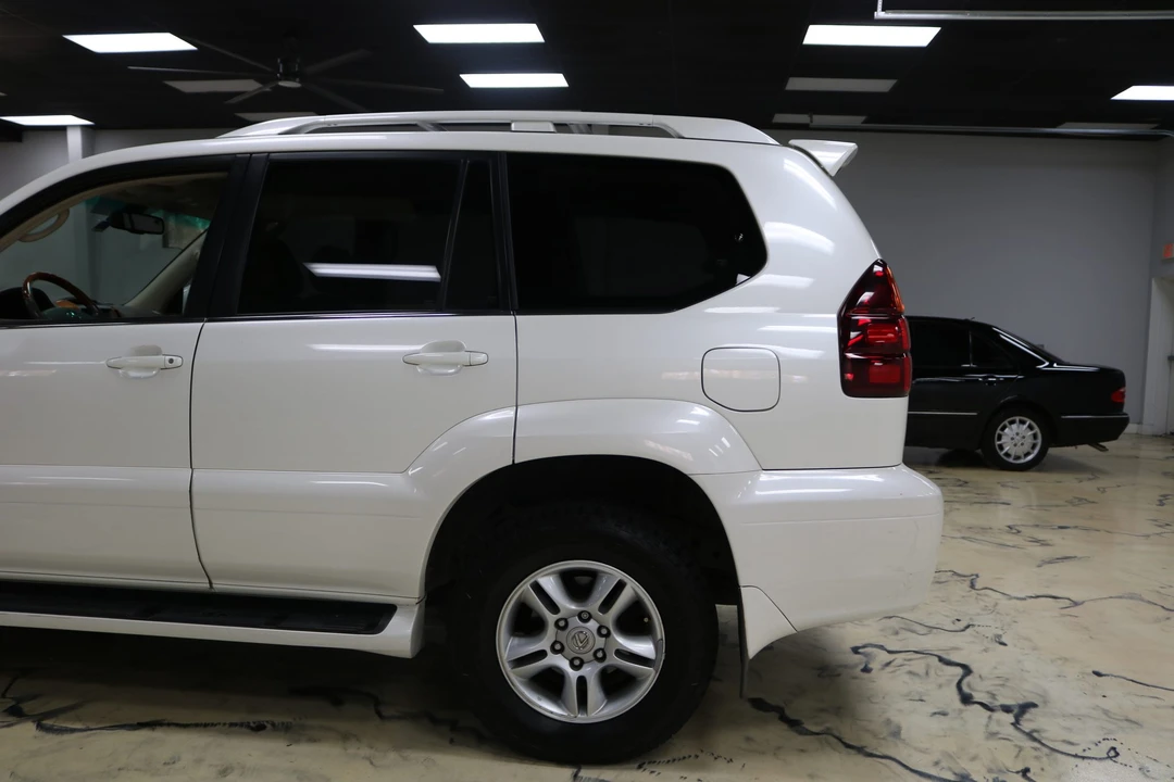 2007 Lexus GX 1st Gen - Image 29 of 31