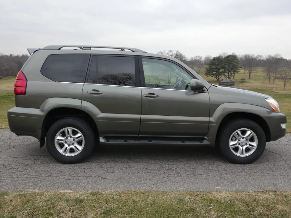 2007 Lexus GX 1st Gen - Image 11 of 31