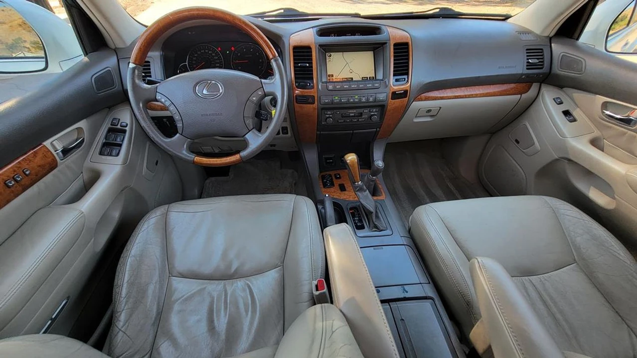 2007 Lexus GX 1st Gen - Image 8 of 12