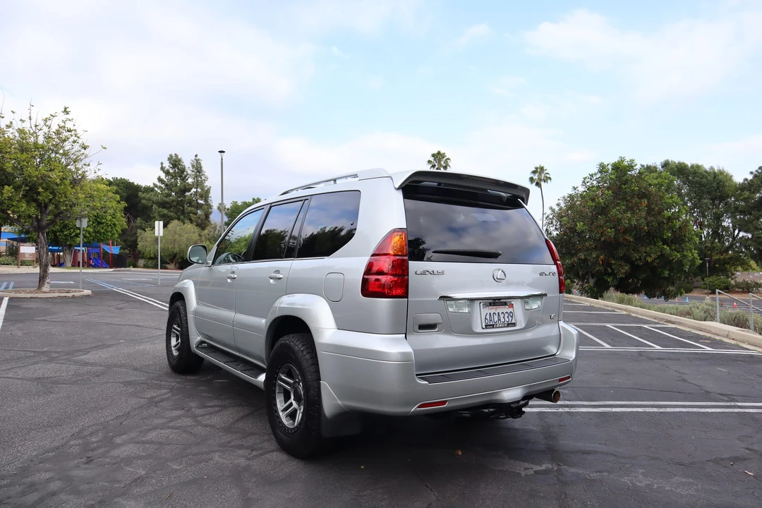 2007 Lexus GX 1st Gen - Image 10 of 31