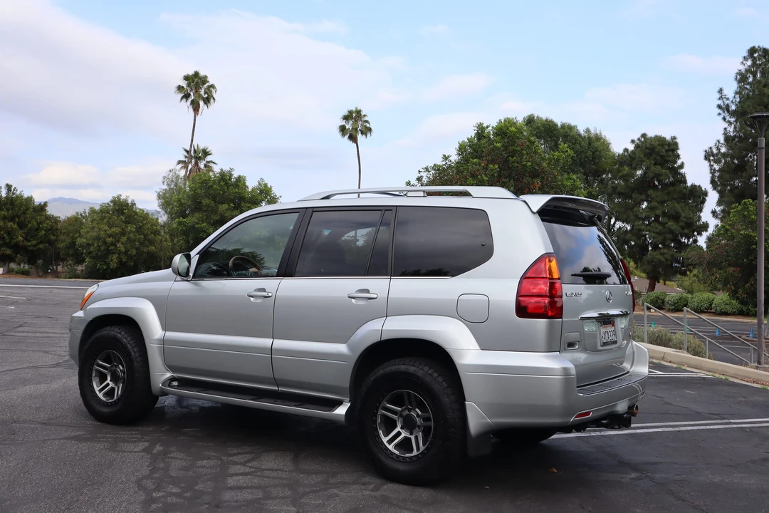 2007 Lexus GX 1st Gen - Image 9 of 31
